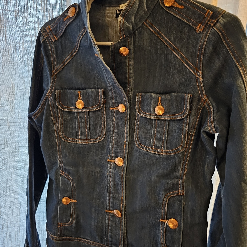 Fabulous little jean jacket